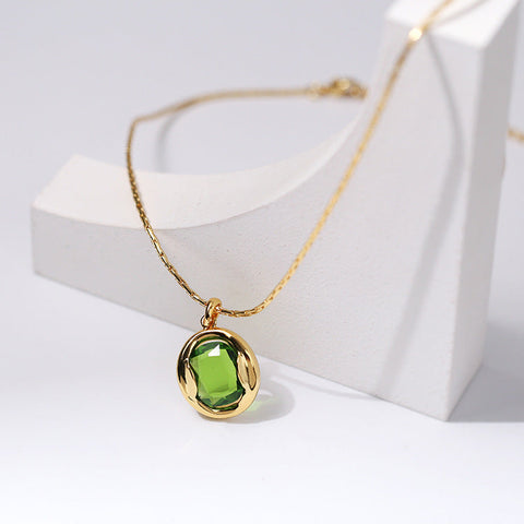 HeyCuzi Spring Olive Green Necklace