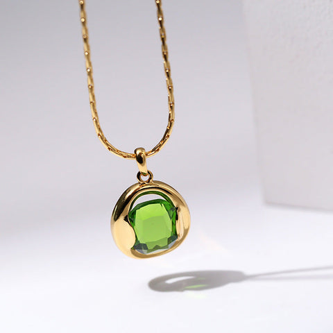 HeyCuzi Spring Olive Green Necklace