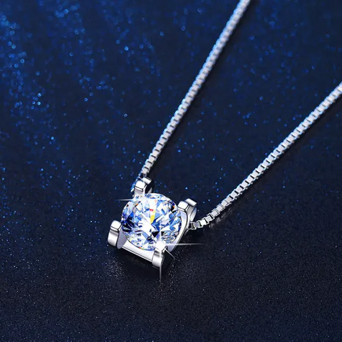 Strassie™ Diamond Moissanite Pendant 💎 - Sterling Silver s925