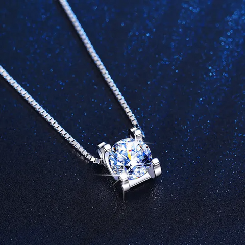 Strassie™ Diamond Moissanite Pendant 💎 - Sterling Silver s925