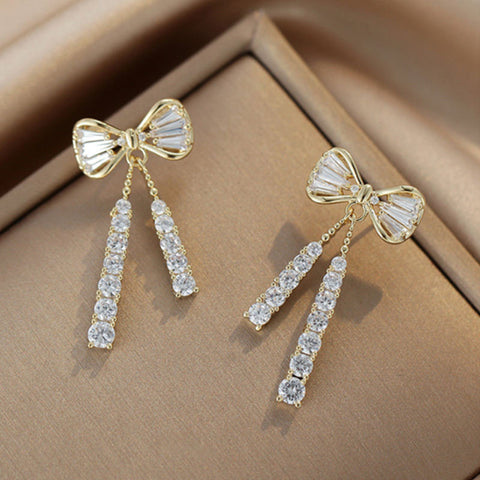 Strasie™ Boucles d'oreilles à nœud français entièrement diamantées